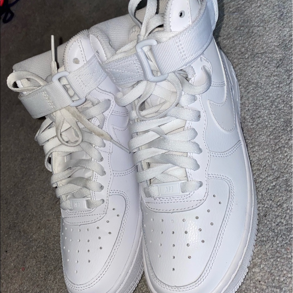 High top Nike Air Force 1